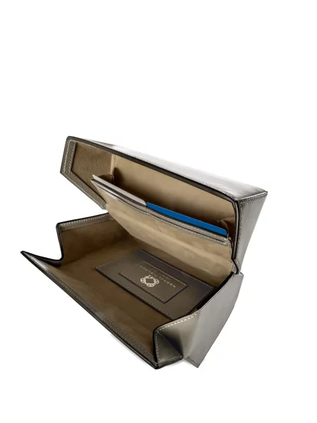 Remen Merryl Tielman siva