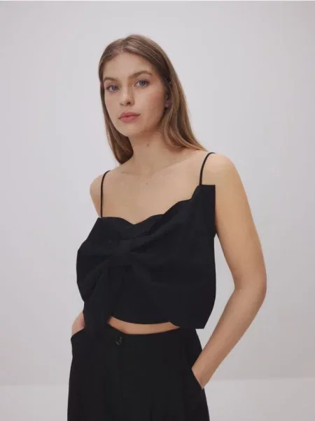 Bluzka Reserved z kokardką na ramiączkach czarna