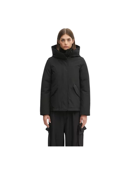 Kurtka puchowa Woolrich z kapturem czarna