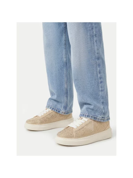 Сникърси Guess бежов