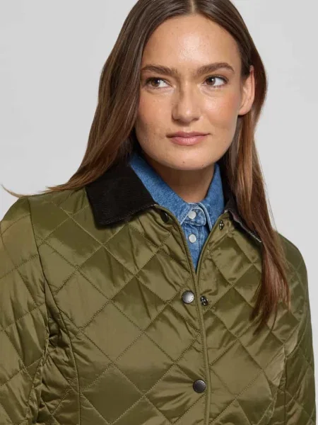 Kurtka pikowana o kroju shaped fit z kołnierzem ze sztruksu model DEVERON' Barbour
