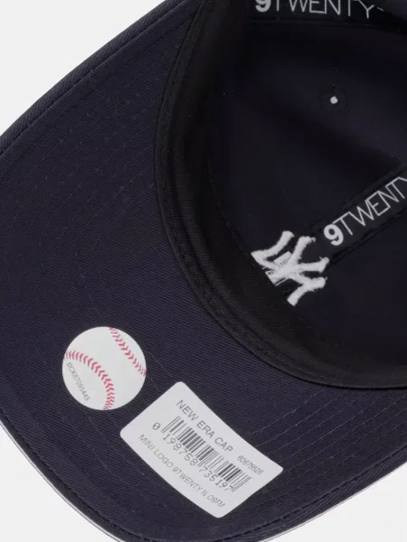 Мини кепка New Era с автографом