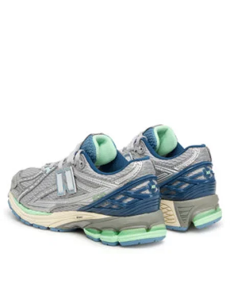 Superge New Balance siva