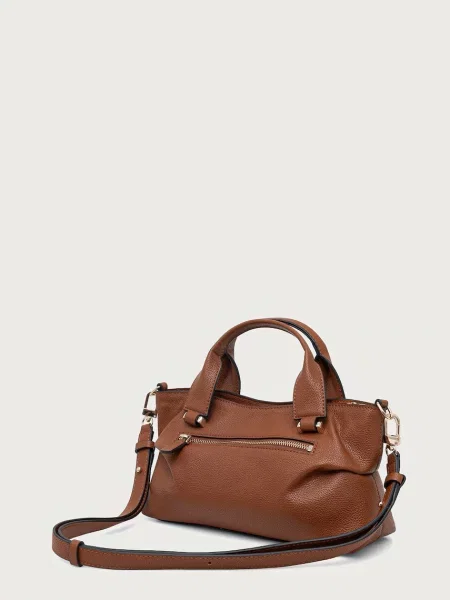 Кожаная сумка через плечо Guess