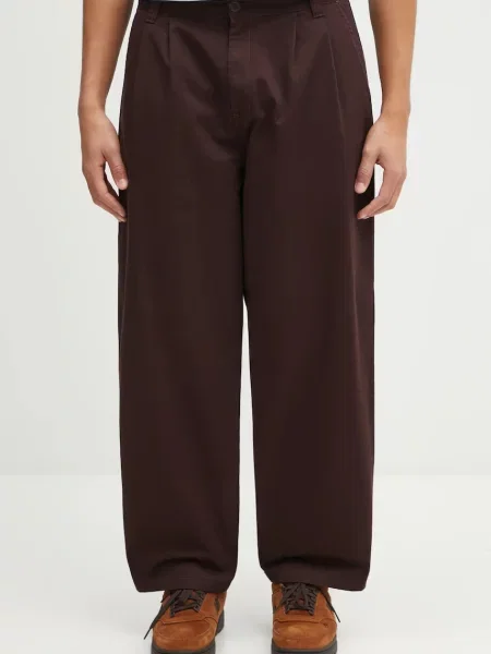 Carhartt WIP pantaloni de Merrick Pant cu fason chinos maro