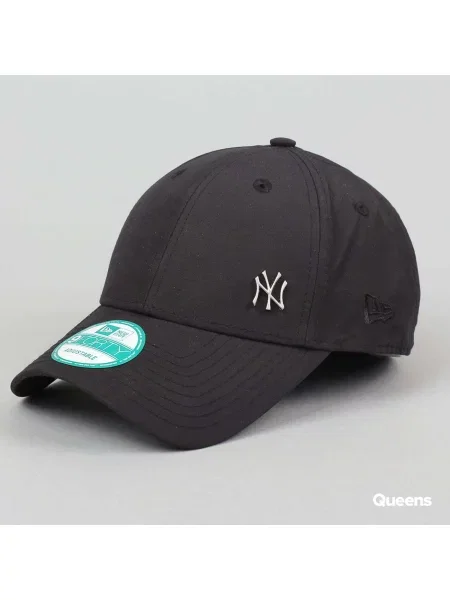 Шапка с козирки New Era с автограф черно