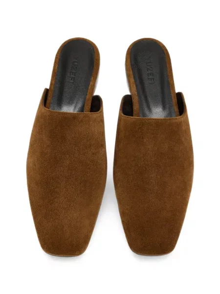 Papuci tip mules Yuzefi din piele de căprioară maro