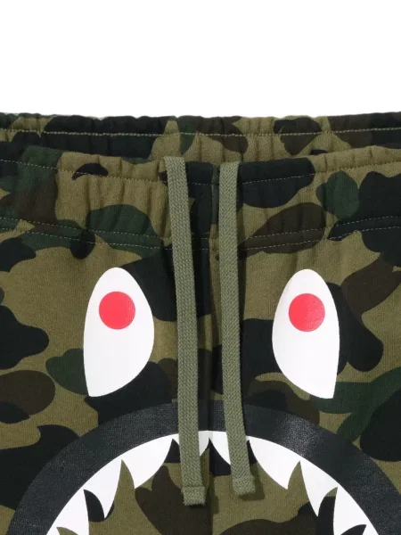 Terepmintás rövidnadrág A Bathing Ape® nyomtatás zöld