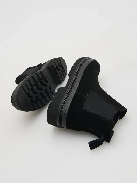 Замшевые ботинки Reserved черные