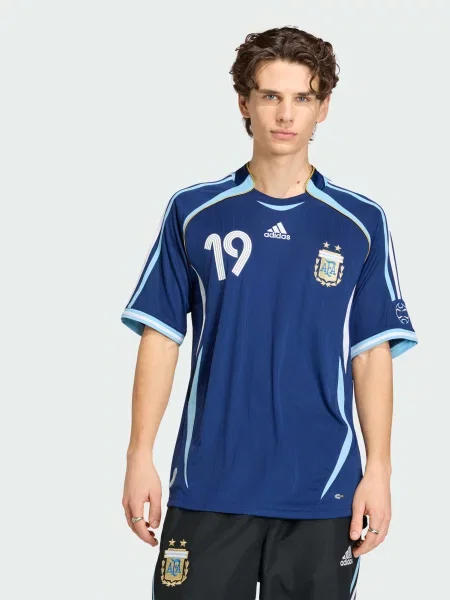 Футболка adidas перероблений синій