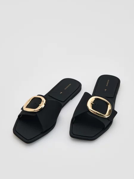 Шлепанцы Reserved черные