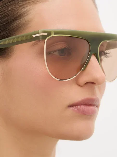 Victoria Beckham napszemüveg zöld