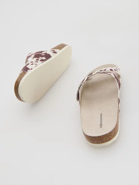 Кожаные шлепанцы Reserved