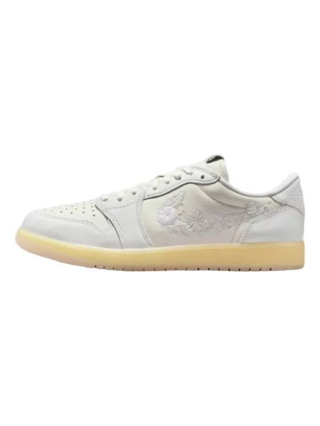 Pantofi Nike cu model floral retro alb