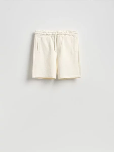 Reserved Pantaloni sport scurți regular fit crem