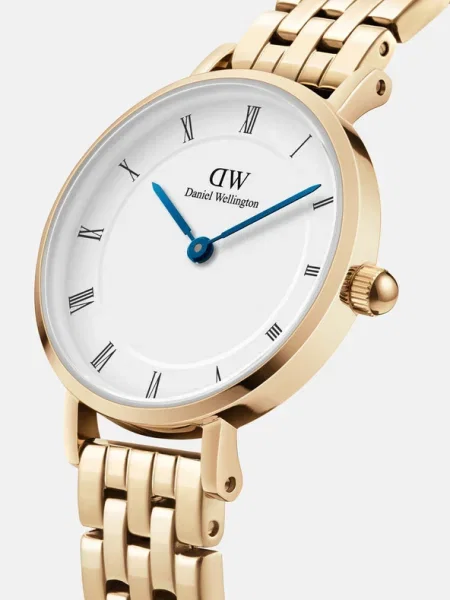 Часовници Daniel Wellington златисто