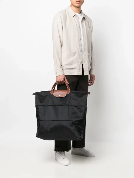 Rankinė Longchamp juoda