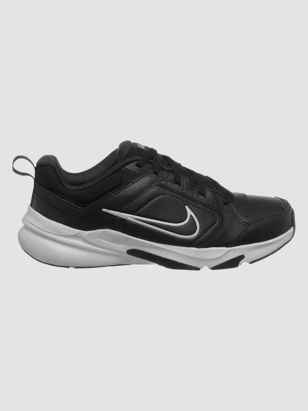 Кожаные кроссовки Nike черные