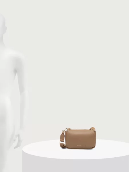 Tommy Hilfiger чанта crossbody дамска от имитация на кожа ESSENTIAL бежово