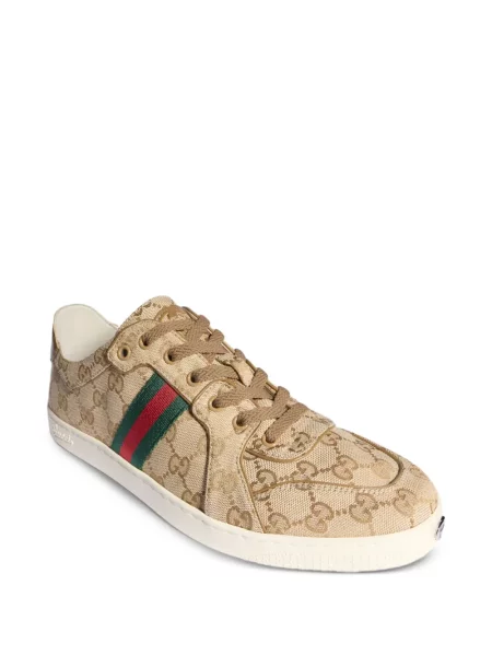 Разтягам маратонки Gucci