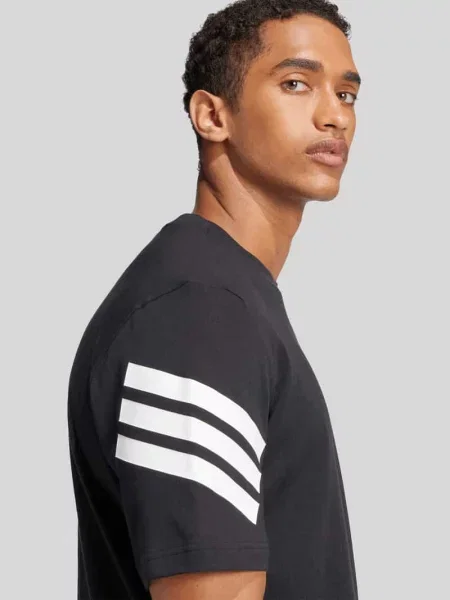 T-shirt o kroju regular fit z czystej bawełny Adidas Sportswear czarna