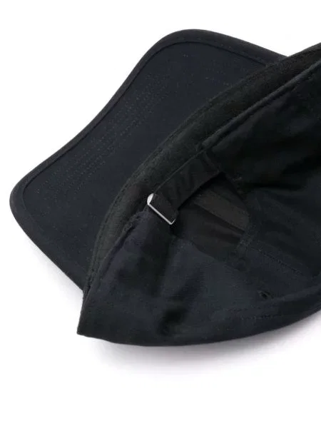 Poddany recyklingowi czapka z daszkiem Adidas do biegania czarna