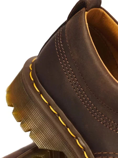 Шкіряні туфлі Dr. Martens