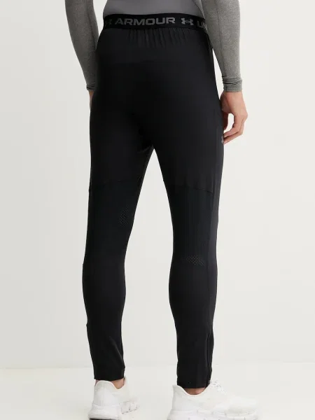 Tréninkové kalhoty Under Armour černá