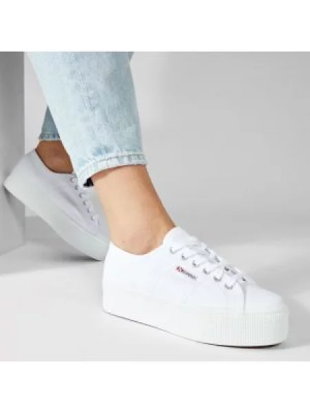 Žemi sportbačiai Superga balta