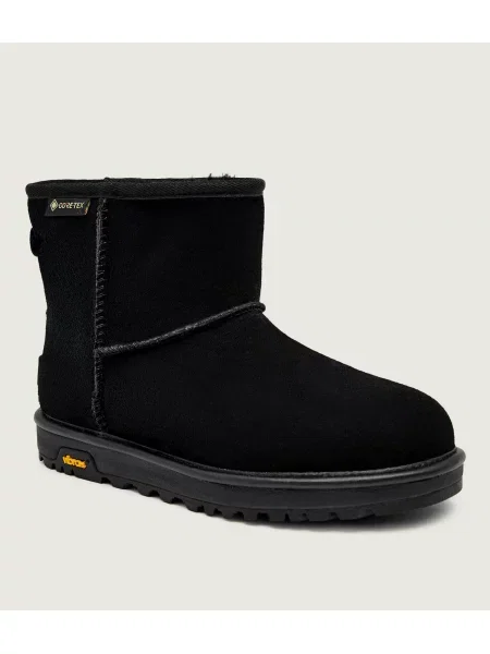 UGG Hótaposó W CLASSIC MINI | z Gore-texem | hasított bőr fekete