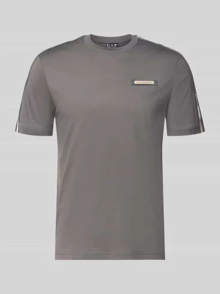 T-shirt o kroju regular fit z naszywką z logo Ea7 Emporio Armani