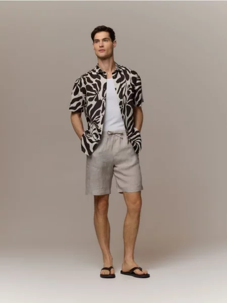 Reserved Cămașă regular fit din in maro-închis maro