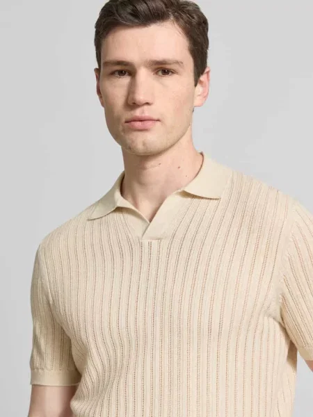 Koszulka polo w kroju slim fit z dekoltem w serek Profuomo białe
