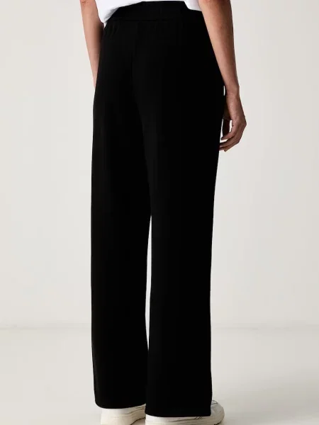 Armani Exchange spodnie dresowe czarne