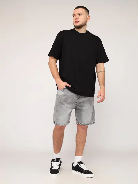 Футболка YUKI чорний