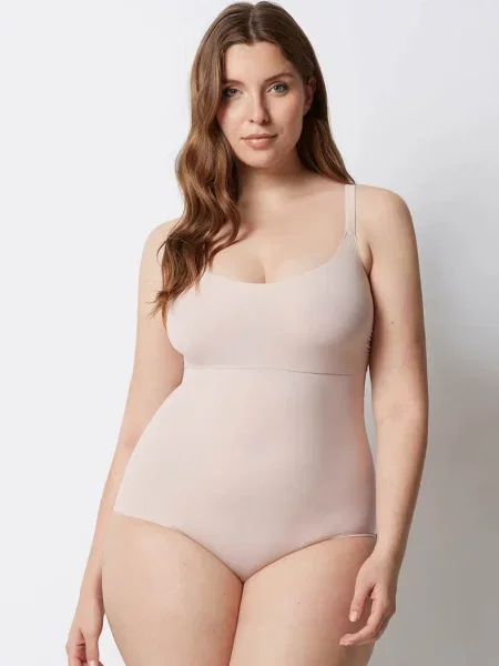 Моделирующее однотонное боди рожеве