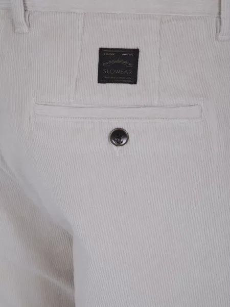 Pantaloni chino Incotex de catifea cord alb