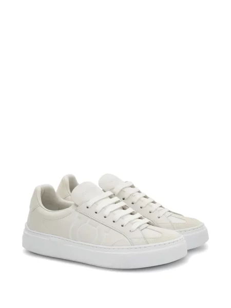 Sneakerși Ferragamo cu autograf