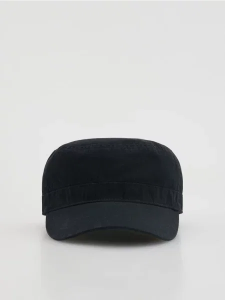 Кепка Reserved черная