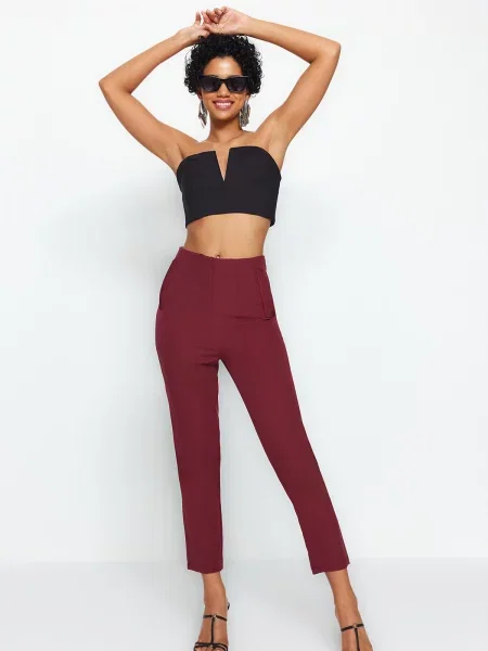 Hlače Trendyol rdeča