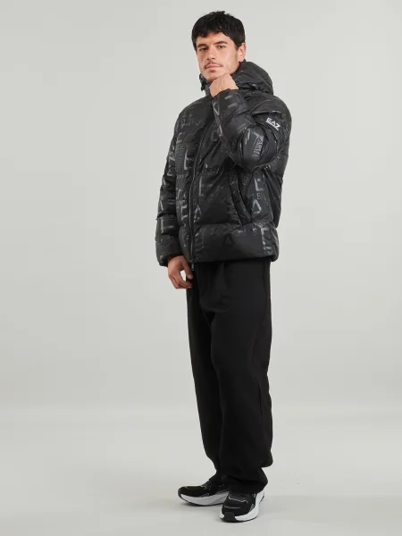Emporio Armani Zimné bundy Modern Fit čierna