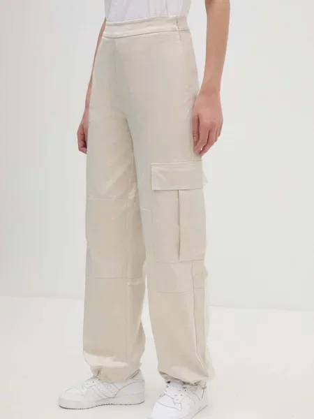 Talia satynowe spodnie cargo Calvin Klein Jeans z wysoką talią beżowe