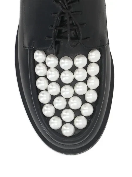 Ниски обувки Mach & Mach с връзки с дантела черно