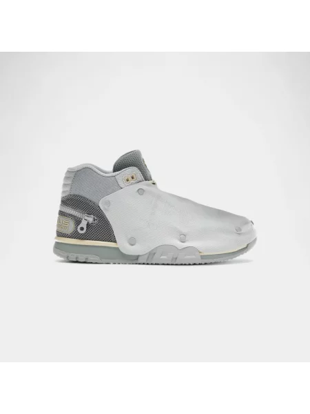 Pantofi Nike gri
