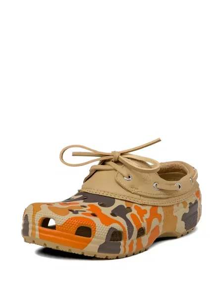 Saboți Crocs cu imagine cu model camuflaj