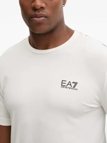 Krótka koszulka Ea7 Emporio Armani z nadrukiem biała