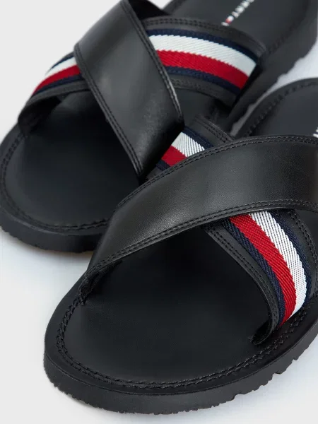 Шлепанцы Tommy Hilfiger черные