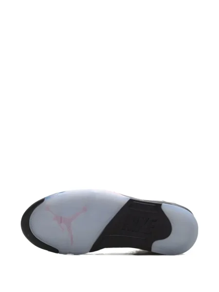 Sneakerși Jordan alb