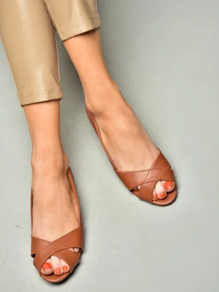 Сандали Fox Shoes червено