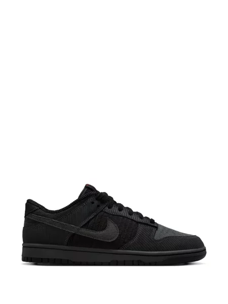 Pantaloni scurți Nike cu imagine de catifea cord retro negru